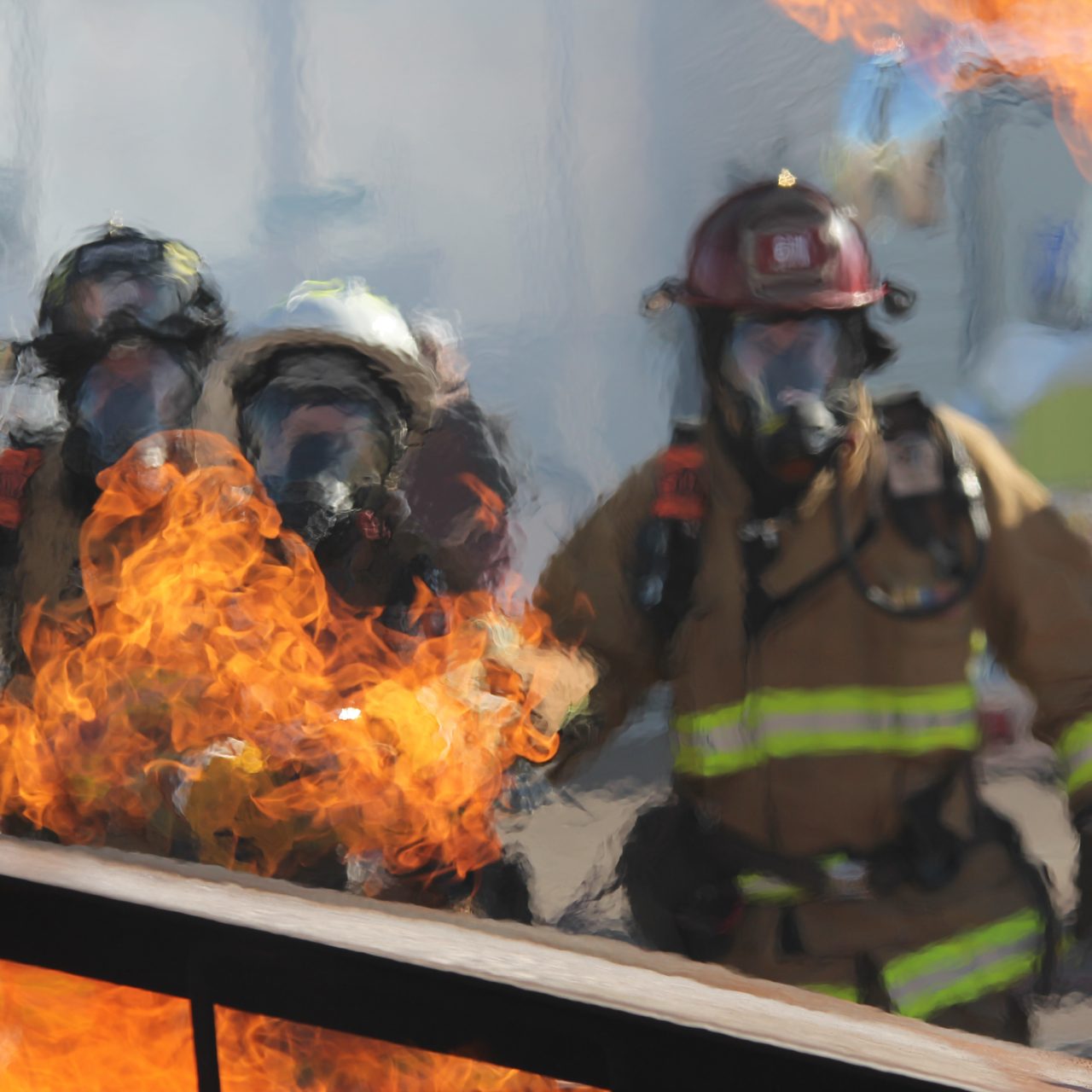 Chemicals linked to cancer found in protective gear: firefighters’ union