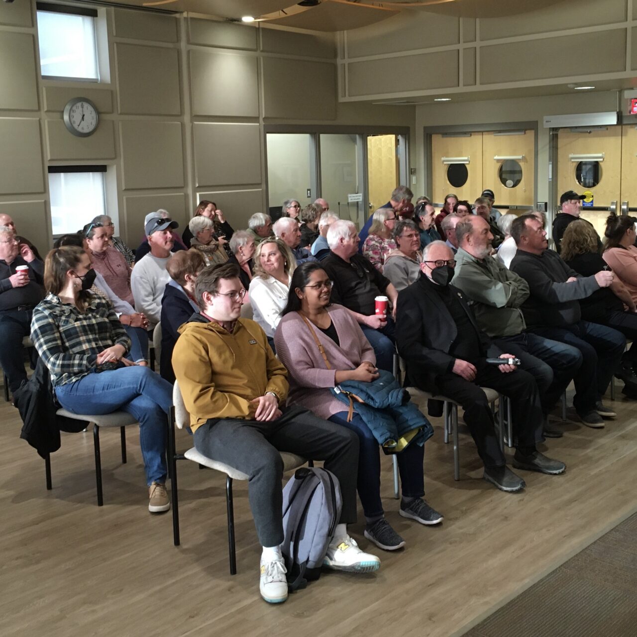 After confusion at March meeting, new guide omits info on how residents can address council